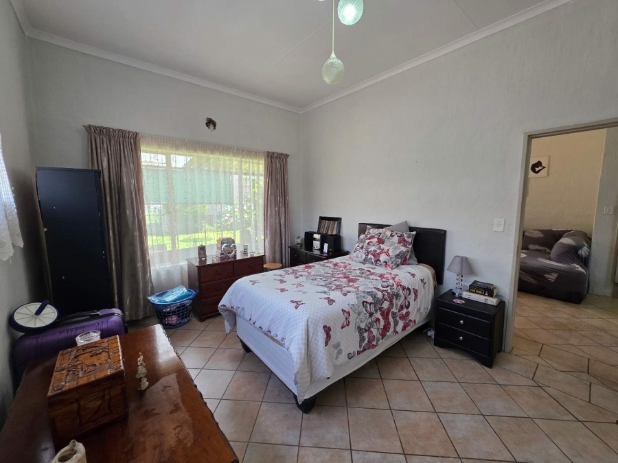 3 Bedroom Property for Sale in Farrarmere Gauteng