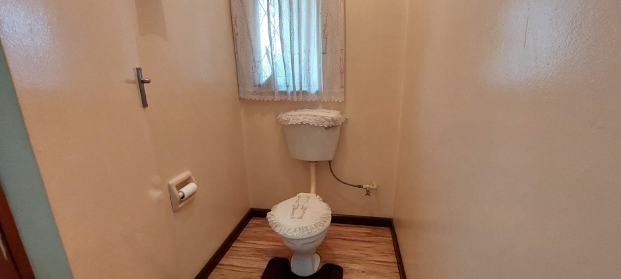 3 Bedroom Property for Sale in Roseacres Gauteng