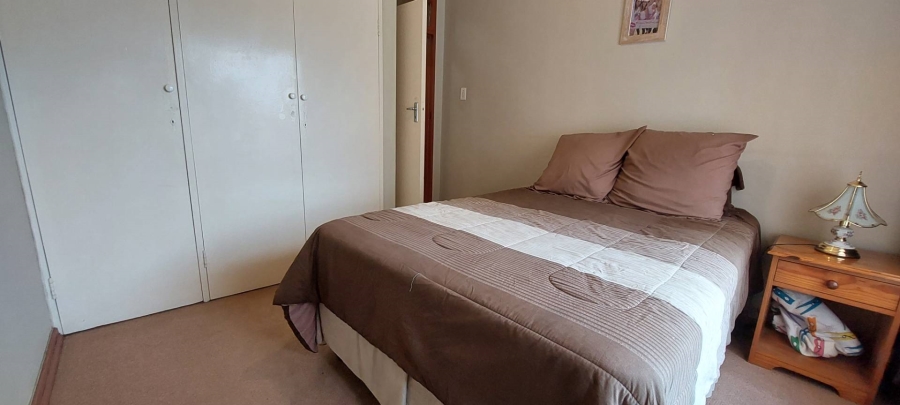 3 Bedroom Property for Sale in Roseacres Gauteng