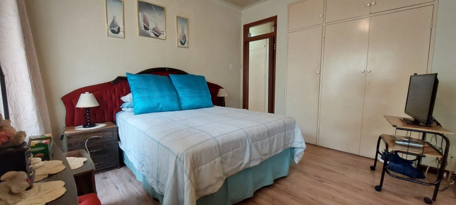 3 Bedroom Property for Sale in Roseacres Gauteng