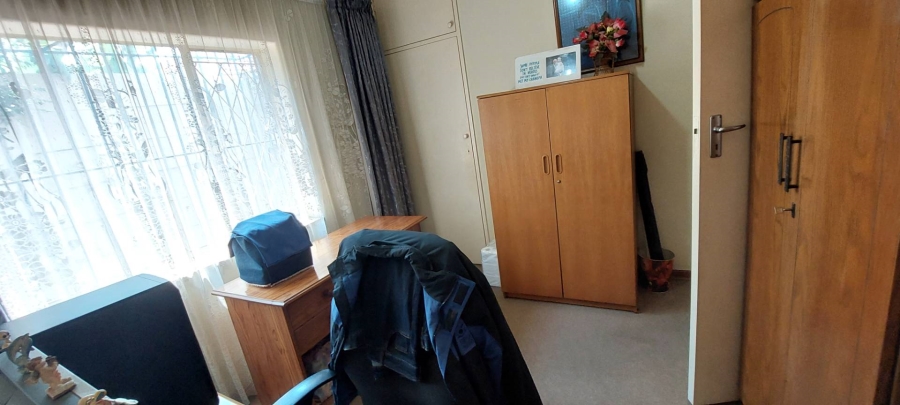 3 Bedroom Property for Sale in Roseacres Gauteng