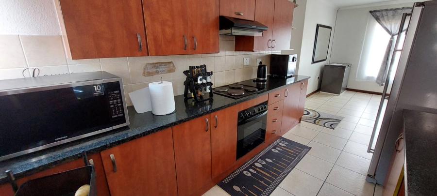 3 Bedroom Property for Sale in Roseacres Gauteng