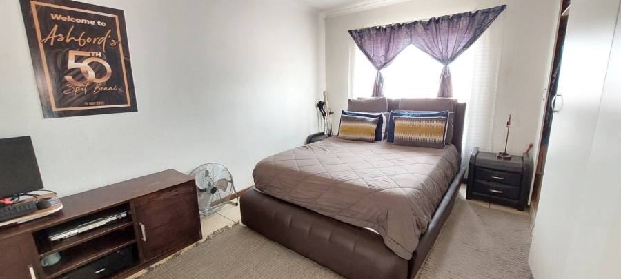 3 Bedroom Property for Sale in Roseacres Gauteng