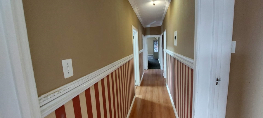 5 Bedroom Property for Sale in Verwoerdpark Gauteng