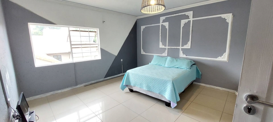 5 Bedroom Property for Sale in Verwoerdpark Gauteng