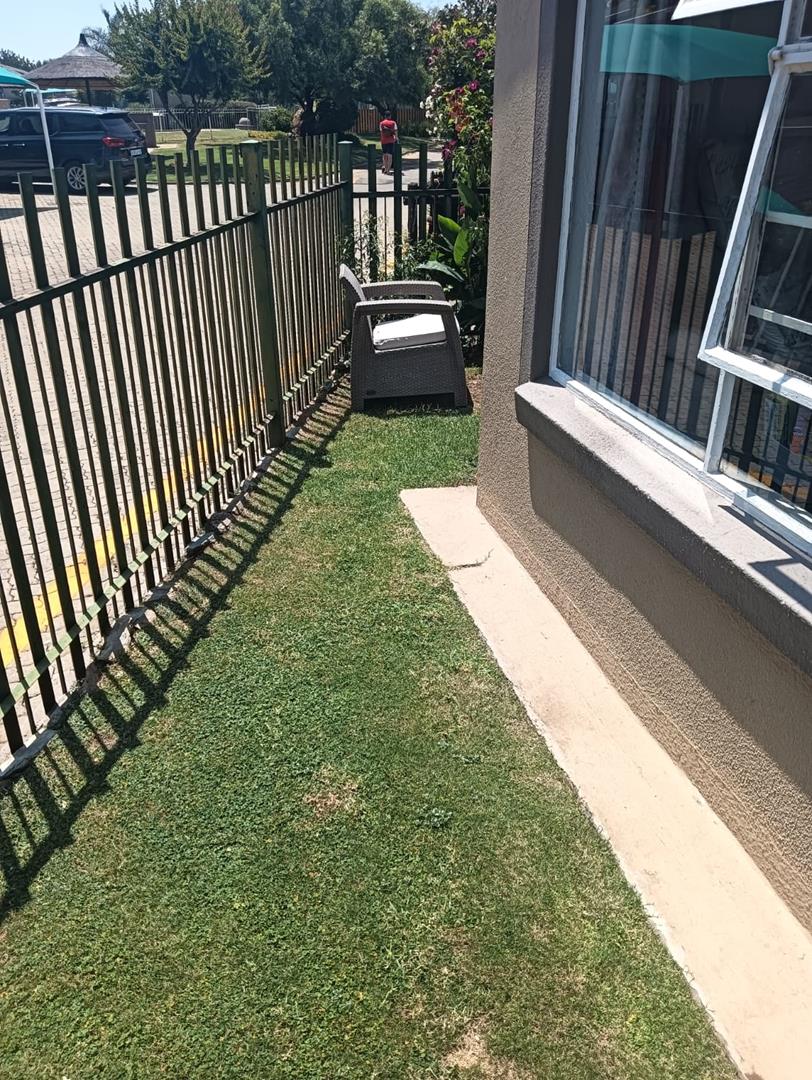 2 Bedroom Property for Sale in Meyersdal Gauteng