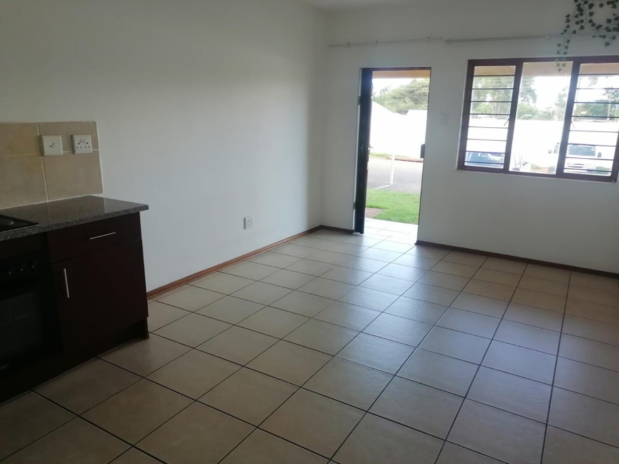 1 Bedroom Property for Sale in Hesteapark Gauteng