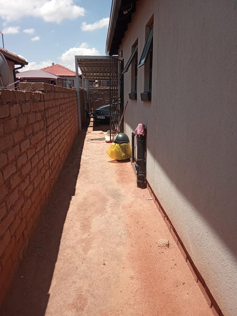 3 Bedroom Property for Sale in Soshanguve VV Gauteng