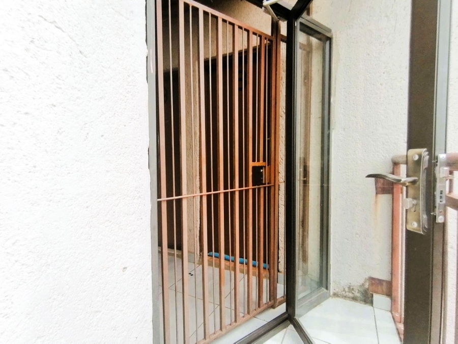 16 Bedroom Property for Sale in Hammanskraal Gauteng