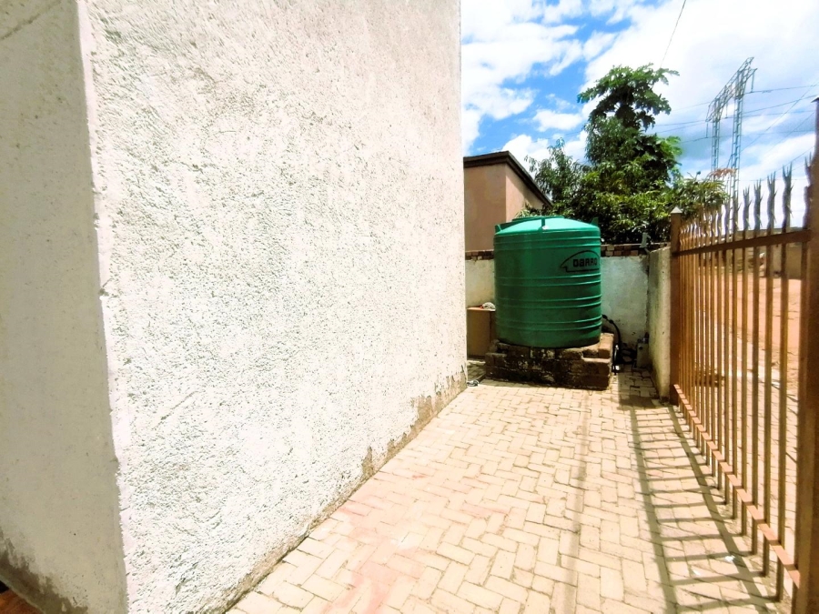 16 Bedroom Property for Sale in Hammanskraal Gauteng