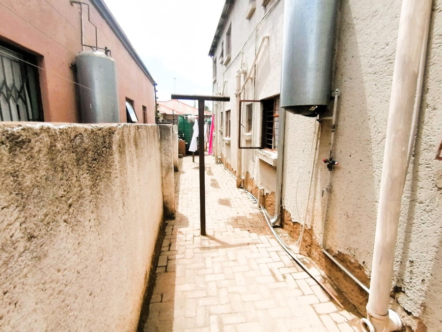 16 Bedroom Property for Sale in Hammanskraal Gauteng