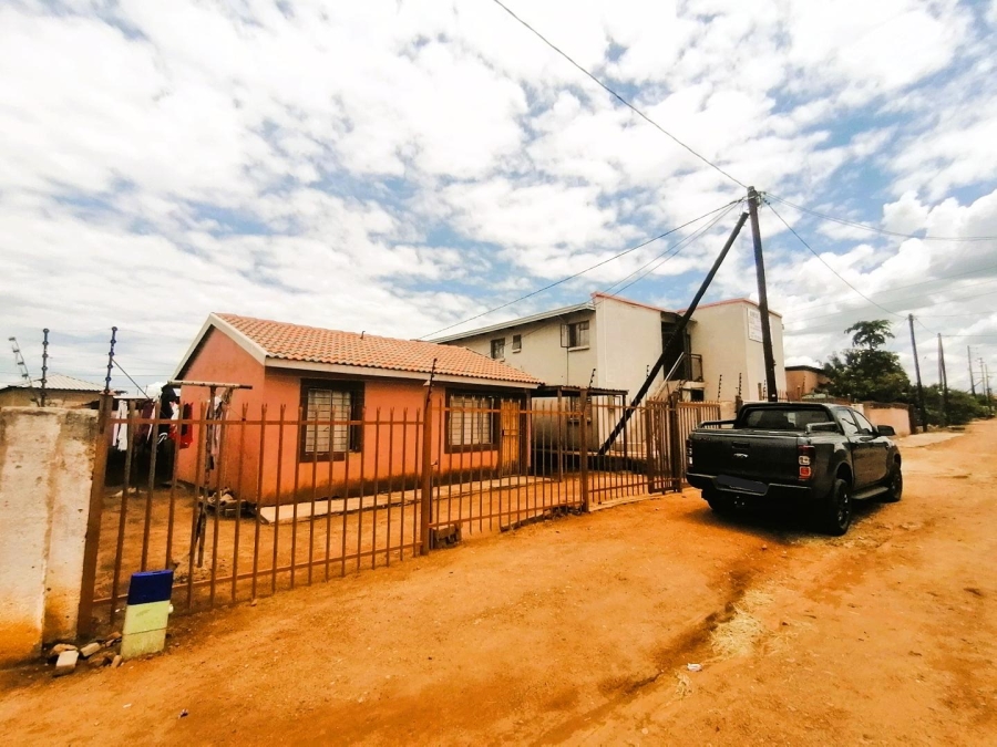 16 Bedroom Property for Sale in Hammanskraal Gauteng