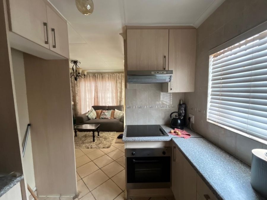 2 Bedroom Property for Sale in Mahube Valley Gauteng