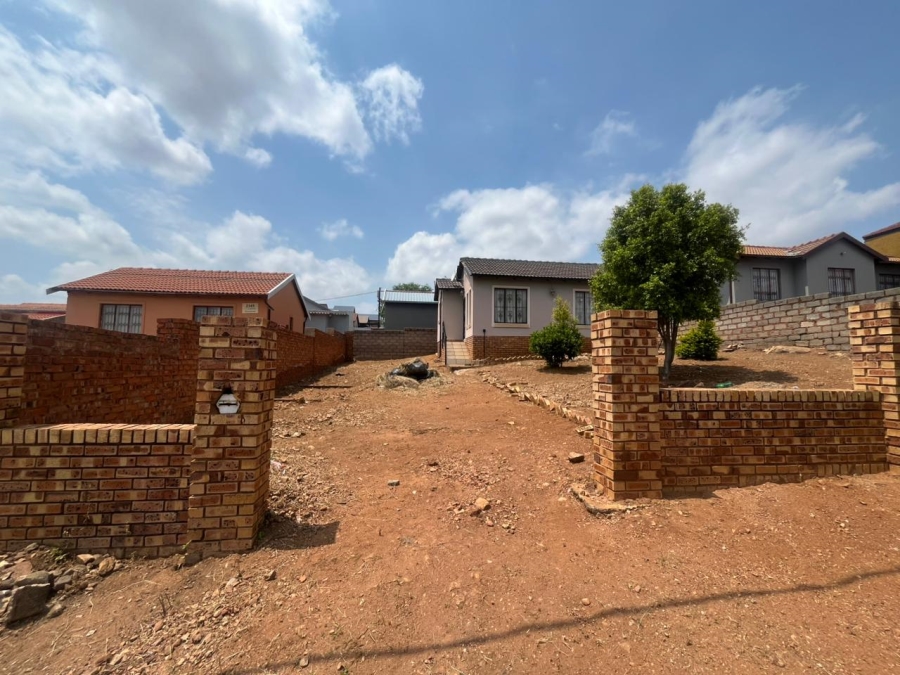 2 Bedroom Property for Sale in Mahube Valley Gauteng