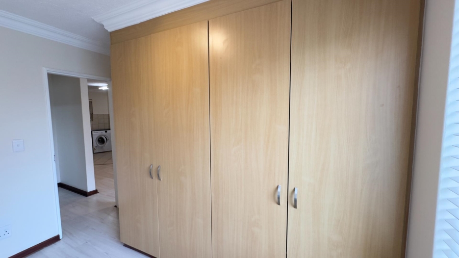 1 Bedroom Property for Sale in Nieuw Muckleneuk Gauteng