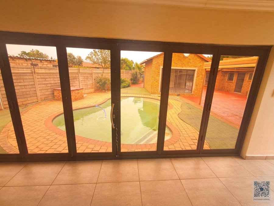 3 Bedroom Property for Sale in The Orchards Gauteng