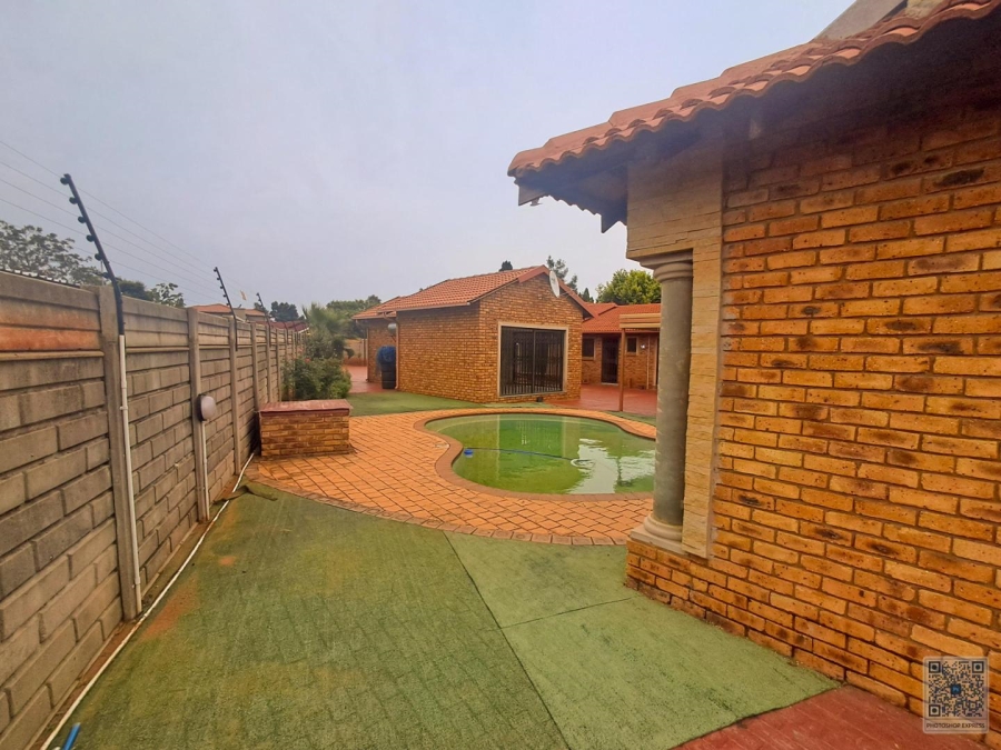 3 Bedroom Property for Sale in The Orchards Gauteng