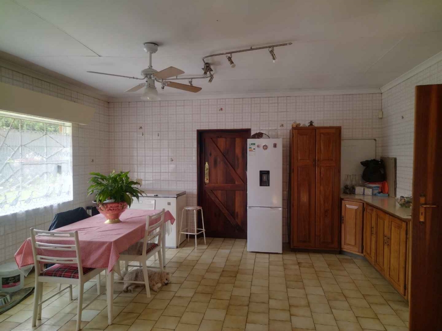 11 Bedroom Property for Sale in Mnandi A H Gauteng