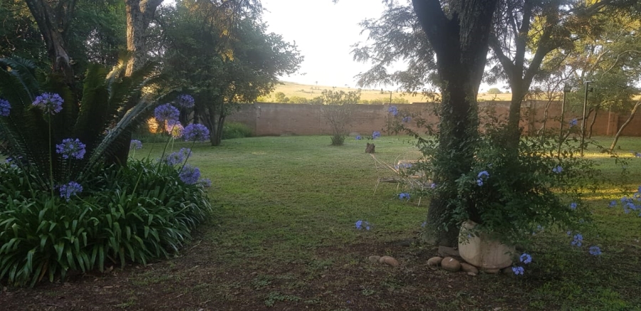 11 Bedroom Property for Sale in Mnandi A H Gauteng