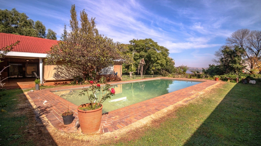 11 Bedroom Property for Sale in Mnandi A H Gauteng