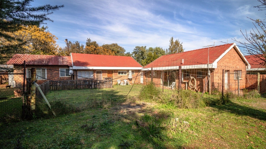 11 Bedroom Property for Sale in Mnandi A H Gauteng