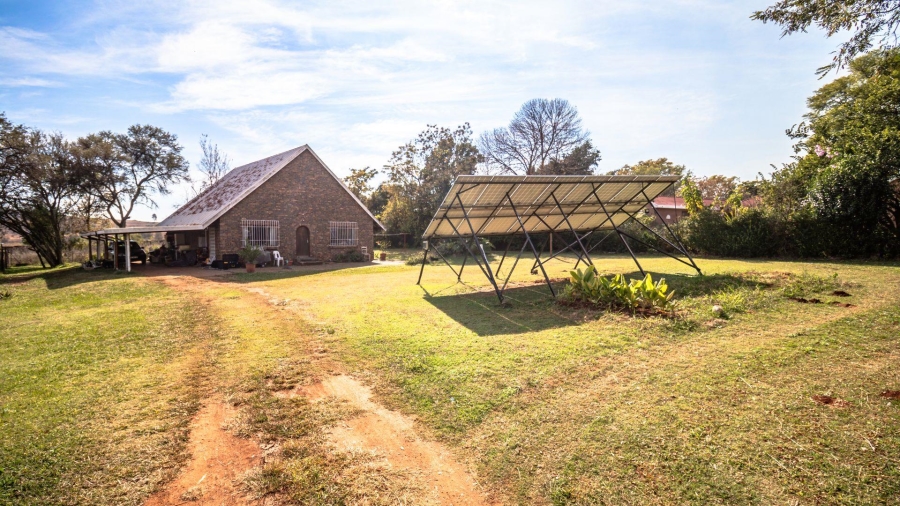 11 Bedroom Property for Sale in Mnandi A H Gauteng