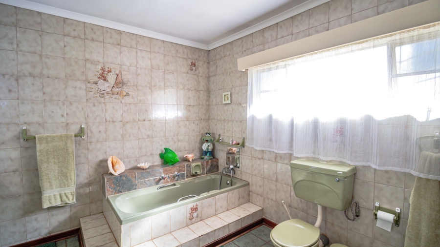 11 Bedroom Property for Sale in Mnandi A H Gauteng