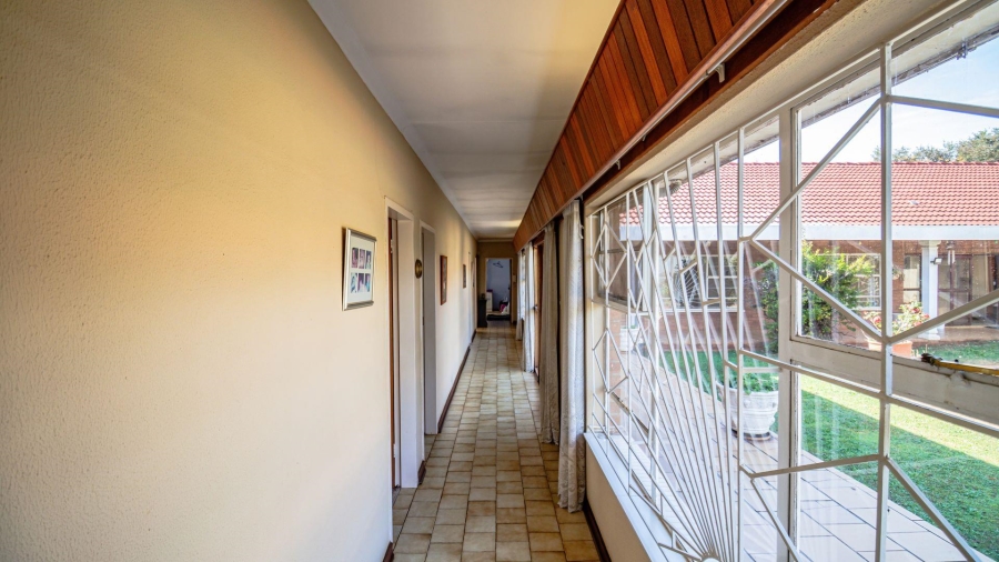 11 Bedroom Property for Sale in Mnandi A H Gauteng