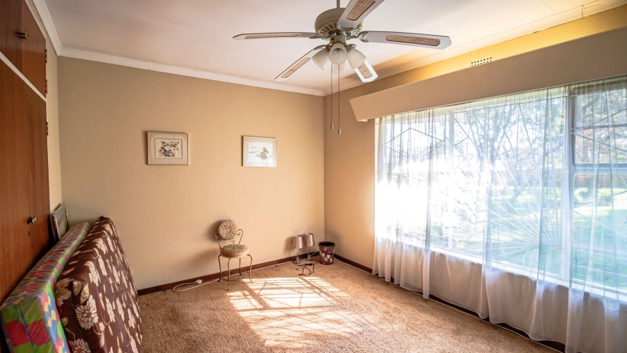 11 Bedroom Property for Sale in Mnandi A H Gauteng