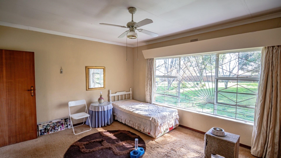 11 Bedroom Property for Sale in Mnandi A H Gauteng