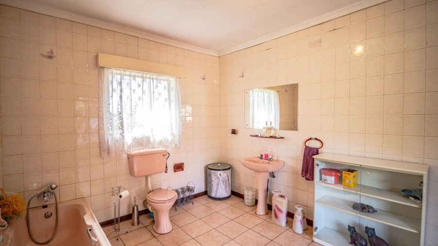 11 Bedroom Property for Sale in Mnandi A H Gauteng