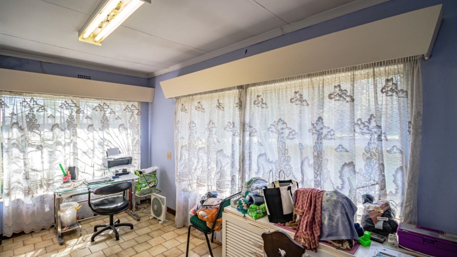 11 Bedroom Property for Sale in Mnandi A H Gauteng