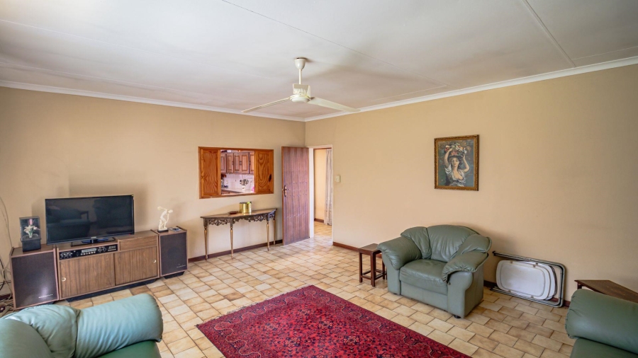 11 Bedroom Property for Sale in Mnandi A H Gauteng