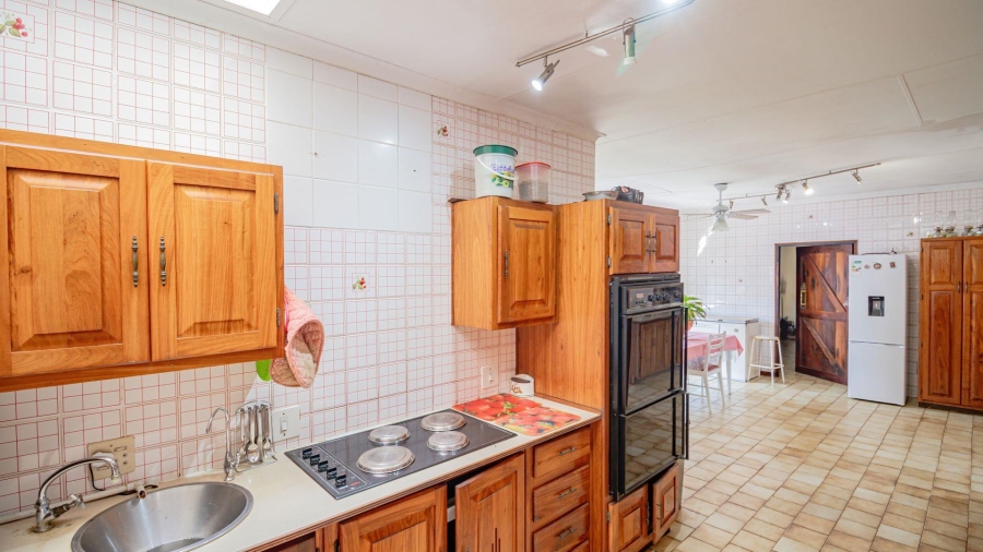 11 Bedroom Property for Sale in Mnandi A H Gauteng