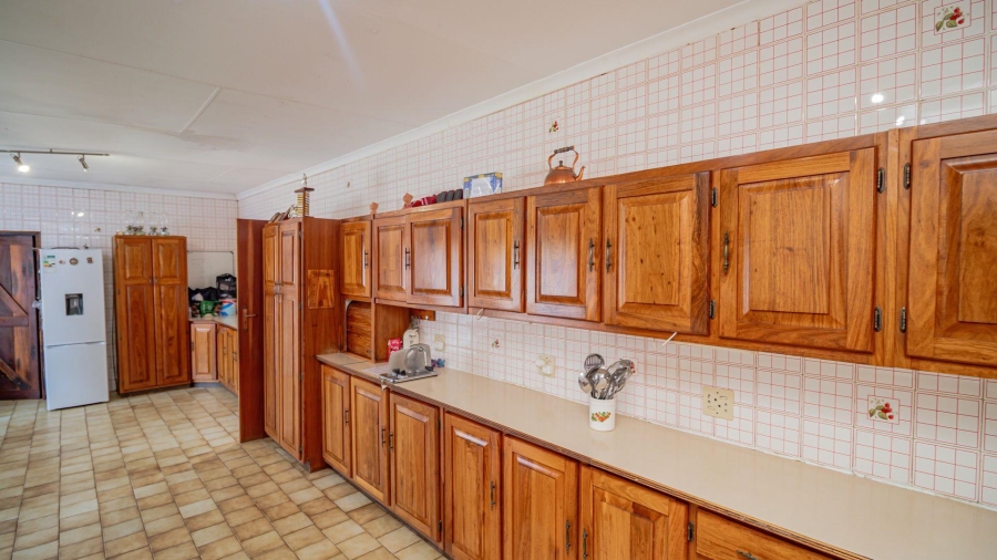 11 Bedroom Property for Sale in Mnandi A H Gauteng