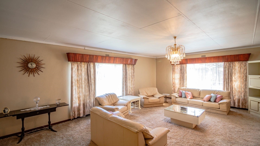 11 Bedroom Property for Sale in Mnandi A H Gauteng