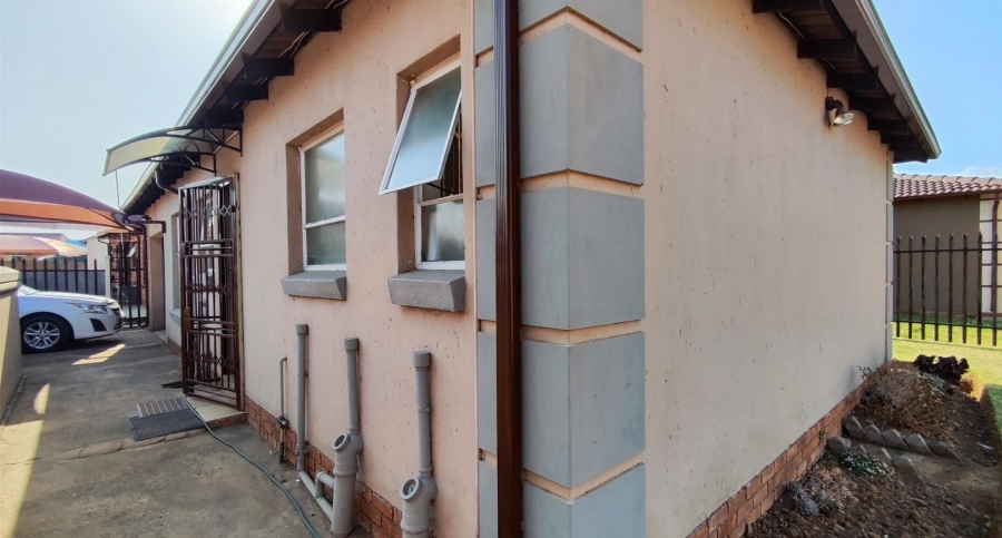 3 Bedroom Property for Sale in Sharon Park Gauteng