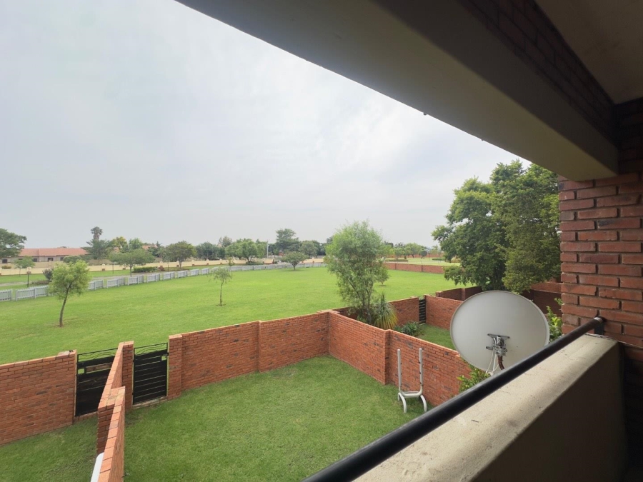 2 Bedroom Property for Sale in Mooikloof Ridge Gauteng