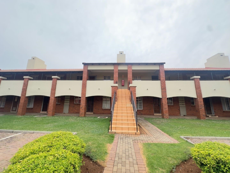2 Bedroom Property for Sale in Mooikloof Ridge Gauteng