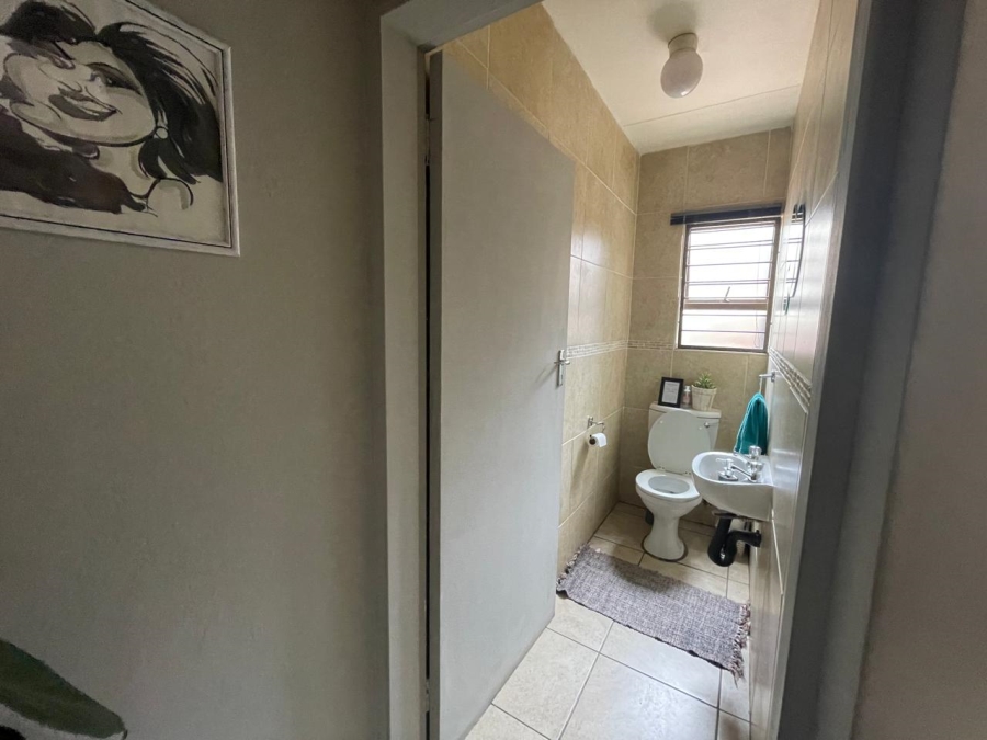2 Bedroom Property for Sale in Krugersdorp Gauteng