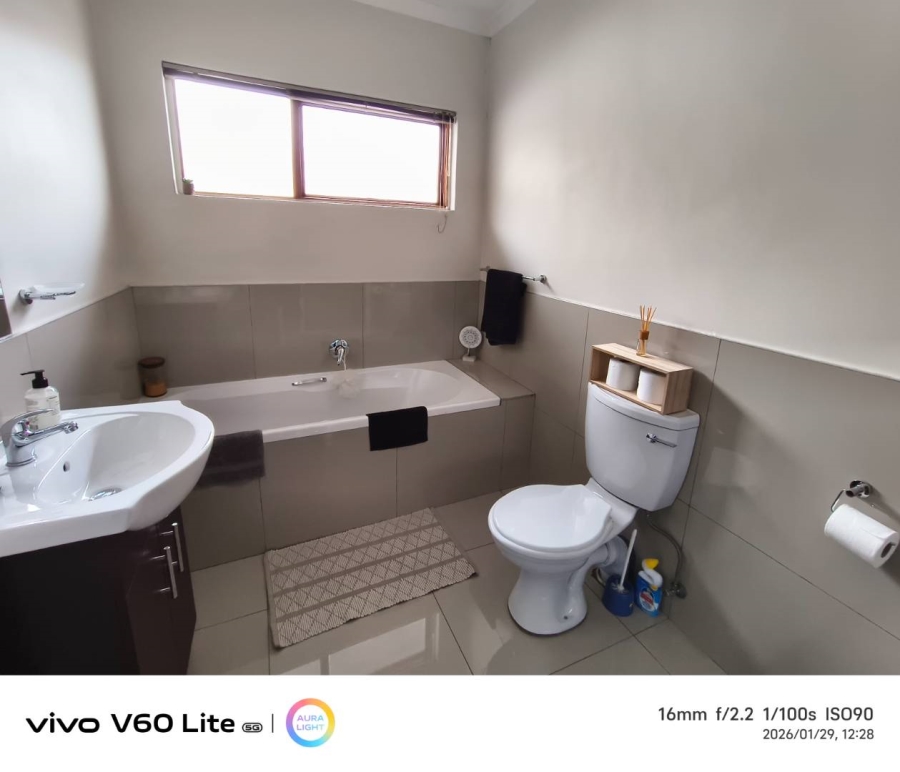 2 Bedroom Property for Sale in Meyersdal Gauteng