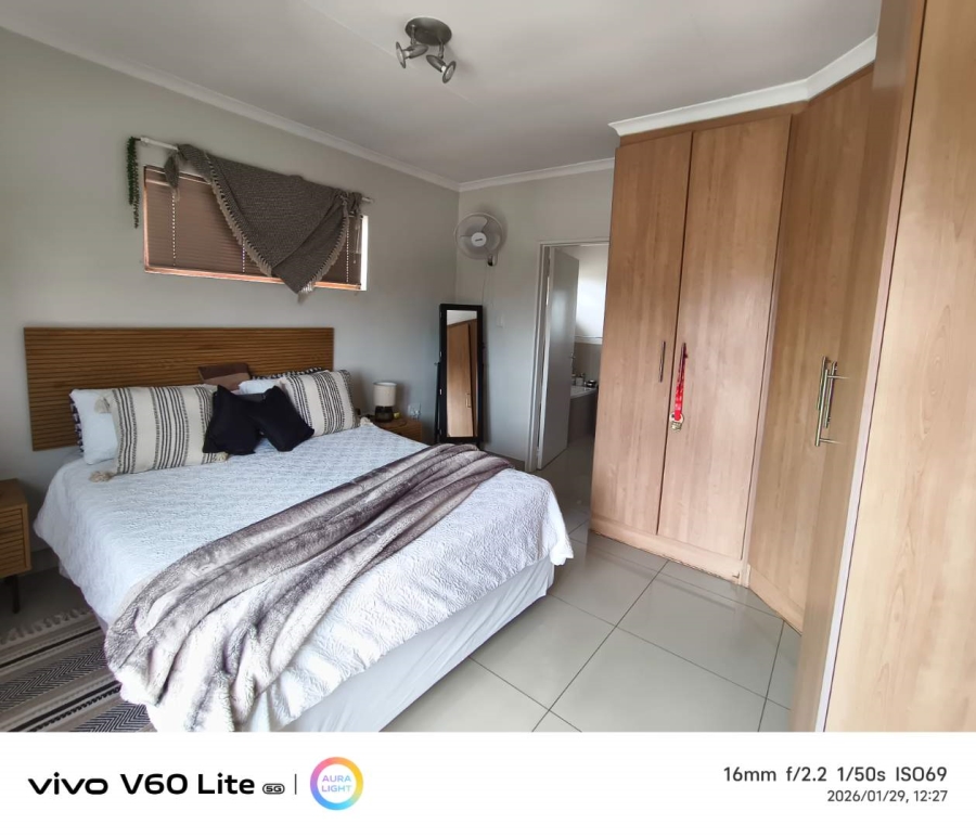 2 Bedroom Property for Sale in Meyersdal Gauteng