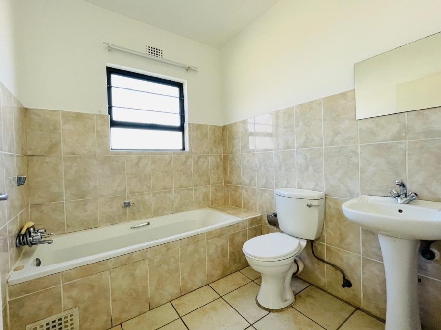 1 Bedroom Property for Sale in Parkrand Gauteng