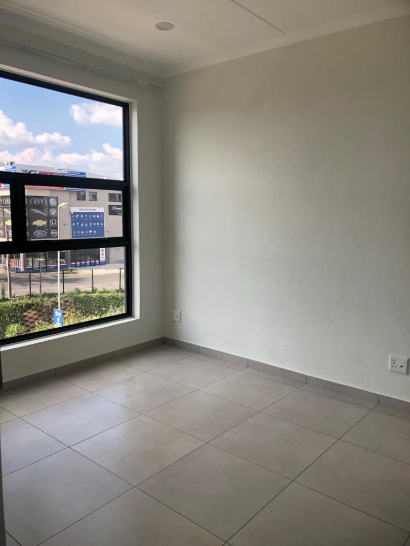 To Let 2 Bedroom Property for Rent in Greenstone Hill Gauteng