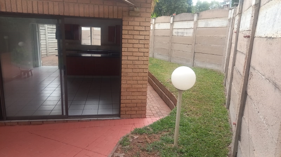 To Let 2 Bedroom Property for Rent in The Reeds Gauteng