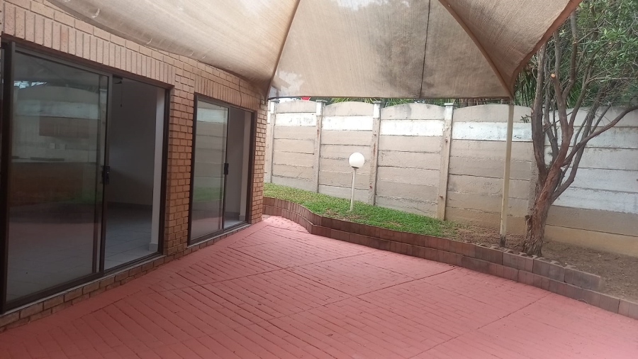 To Let 2 Bedroom Property for Rent in The Reeds Gauteng