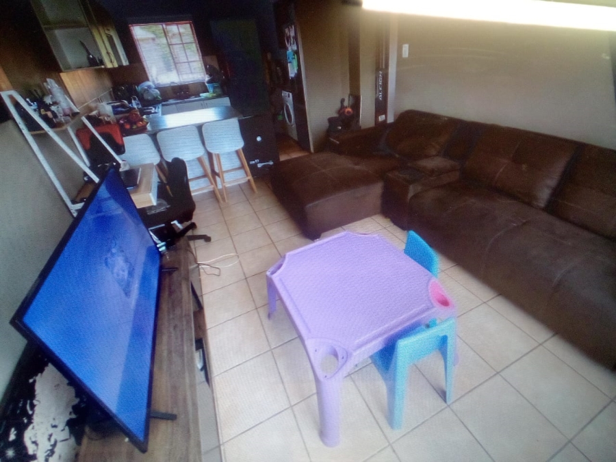 2 Bedroom Property for Sale in Heuwelsig Estate Gauteng