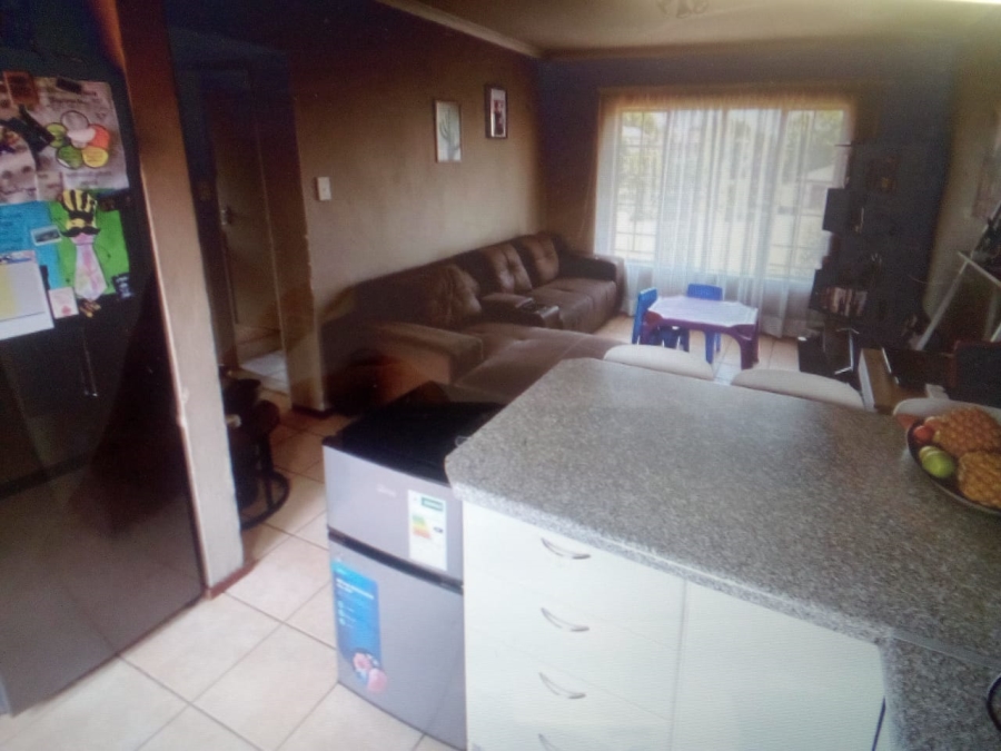 2 Bedroom Property for Sale in Heuwelsig Estate Gauteng