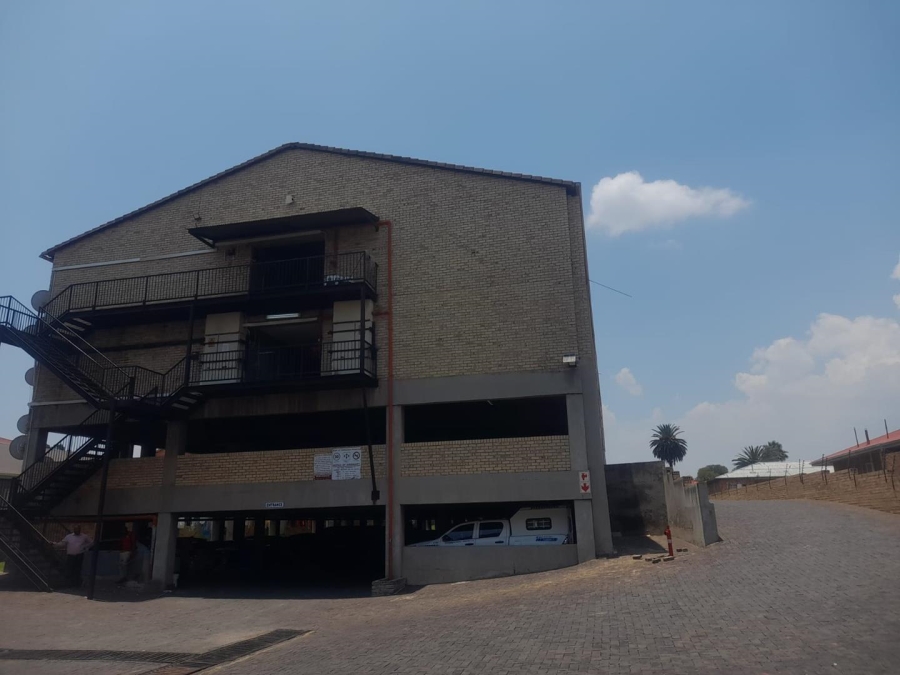 1 Bedroom Property for Sale in Florida Gauteng