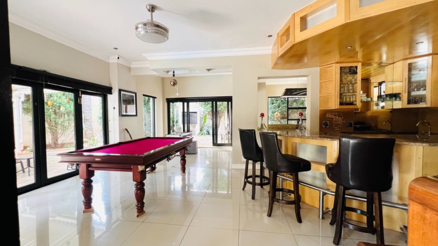 To Let 5 Bedroom Property for Rent in Midstream Estate Gauteng